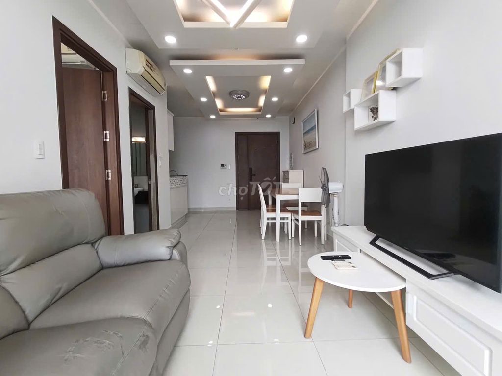 Rent Grand Riverside, Bến Vân Đồn District 4, price: Twelve million a month, one bedroom.