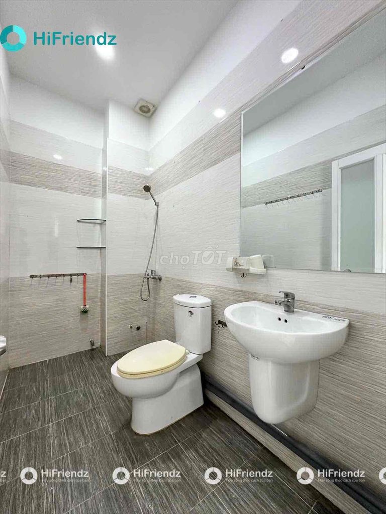 Rent the service apartment right overtte mart Nguyễn Văn Lượng- Nguyễn Văn Lượng