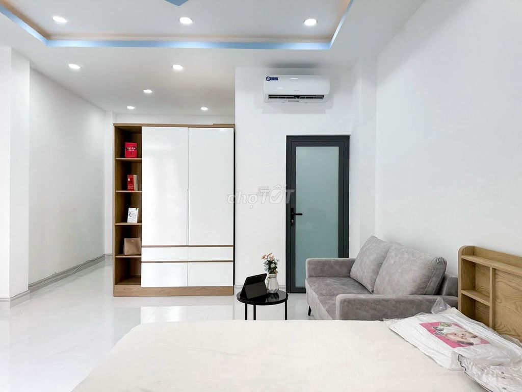 The balcony apartment 30 M2 full interior near the shower culture, the pink college