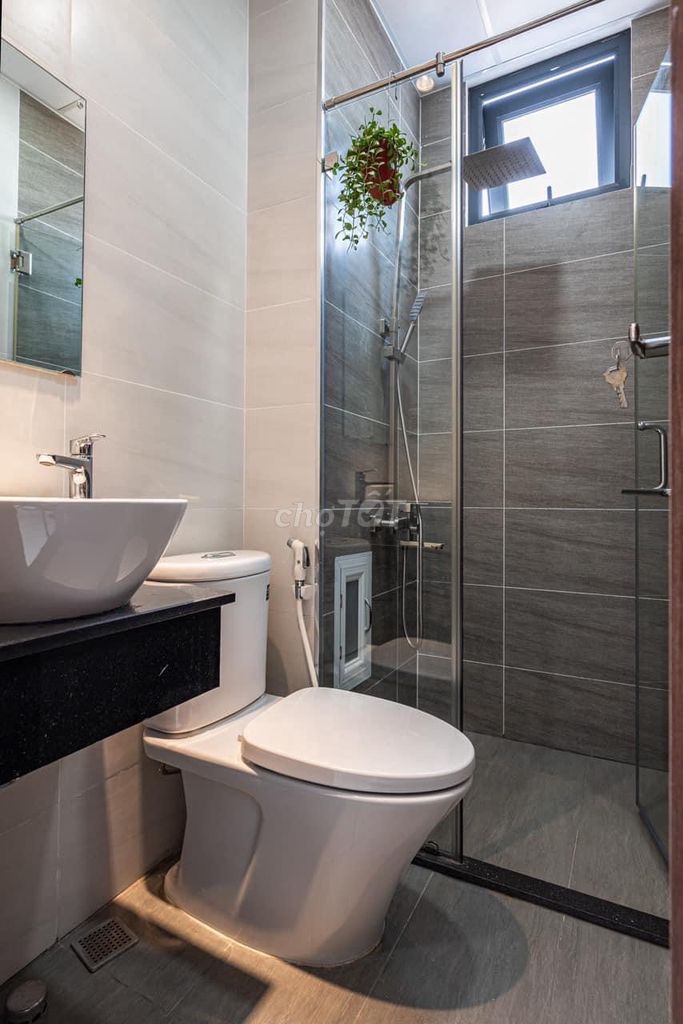 The balcony apartment 30 M2 full interior near the shower culture, the pink college