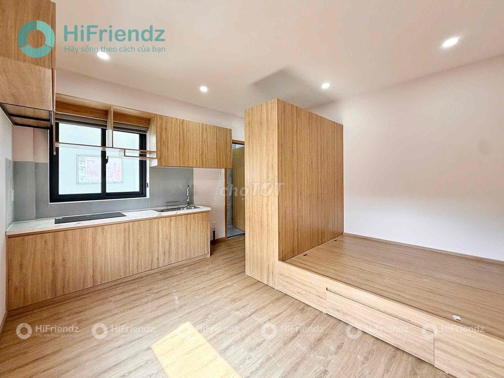 The sky window studio is the perfect cv.