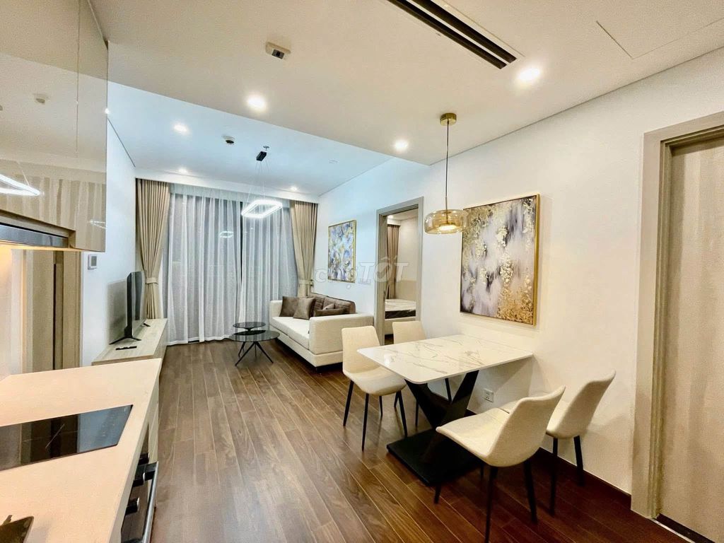 Rent the Masteri apartment. Two bedrooms.