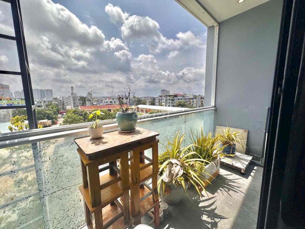 Live on the Hoàng Sa Water Coast, free balcony 3rd.