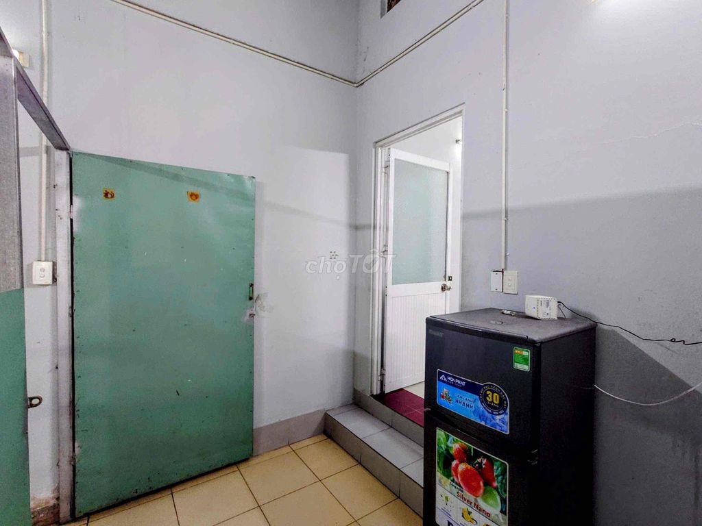Rent a full interior inn - as a super-wide apartment in 1st.