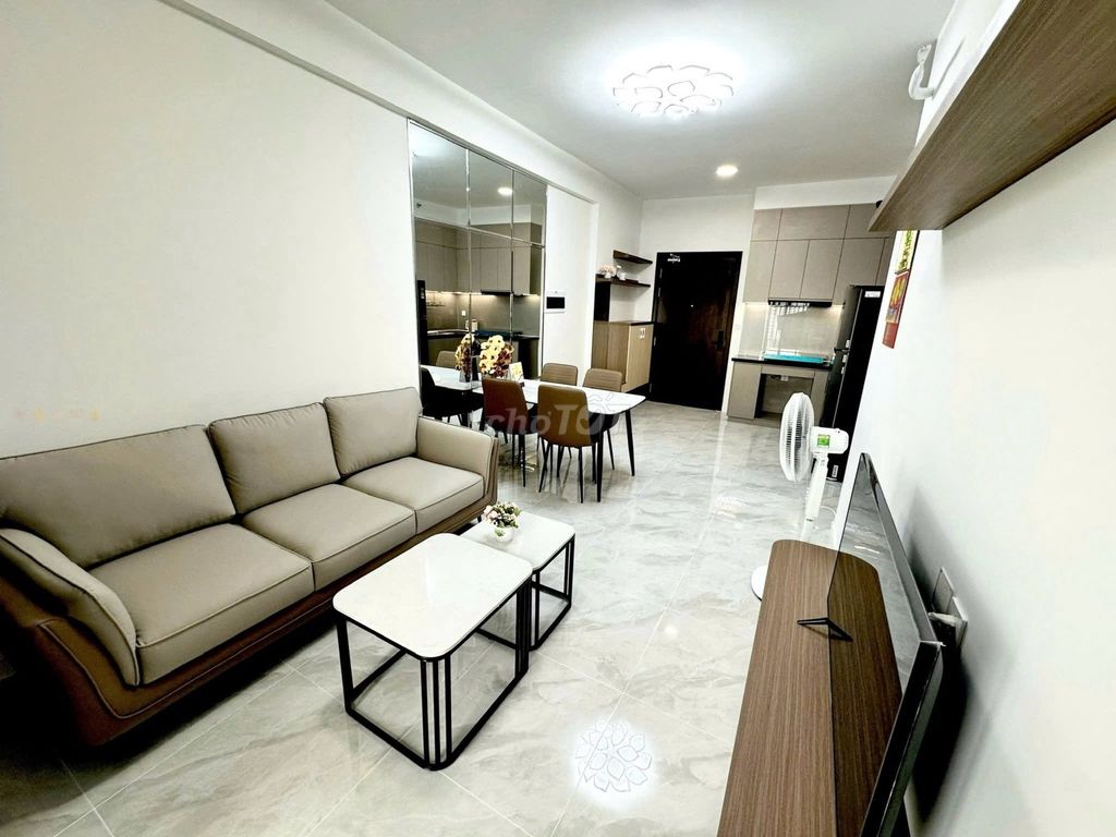 Rent a The Privia high-level apartment.