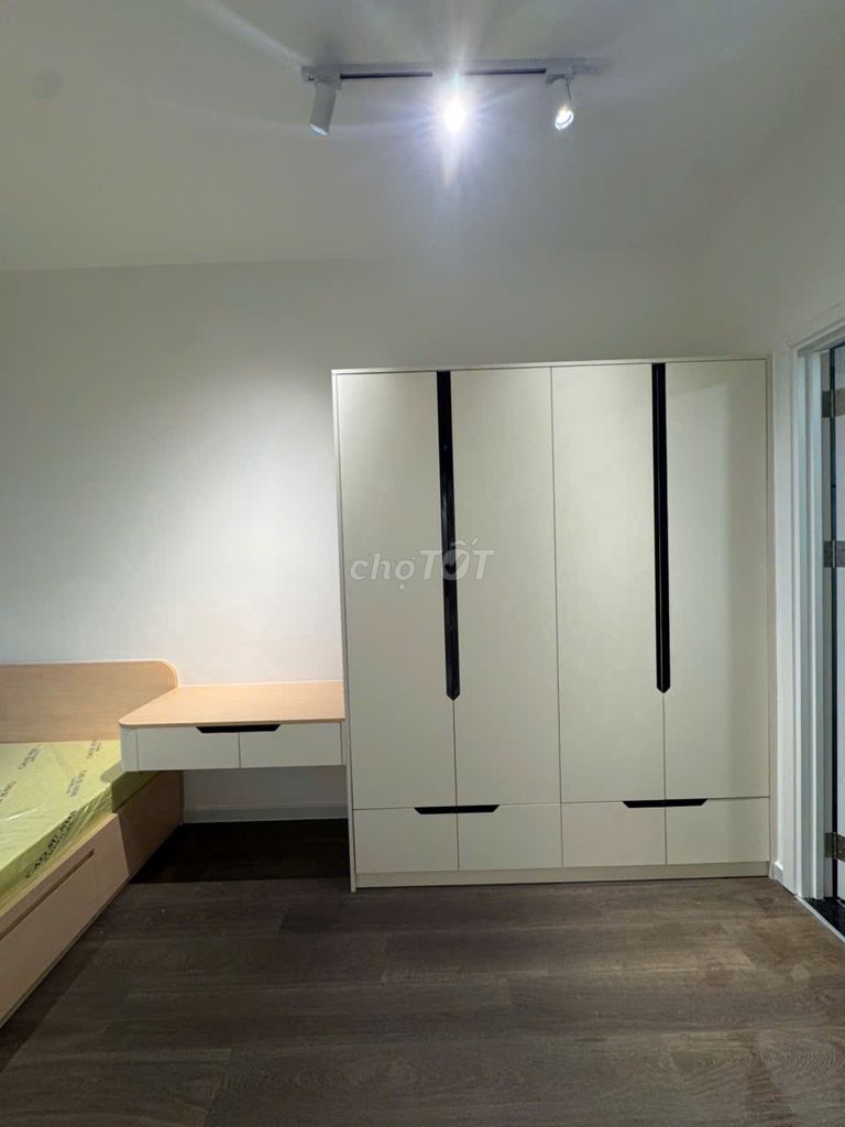 Rent the two bedrooms, two Victoria Village Q0 District 2- View nice river- Full interior.