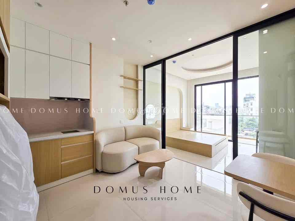 The apartment one Bancol's bedroom splits Full's super-wide furniture near the 8th district.