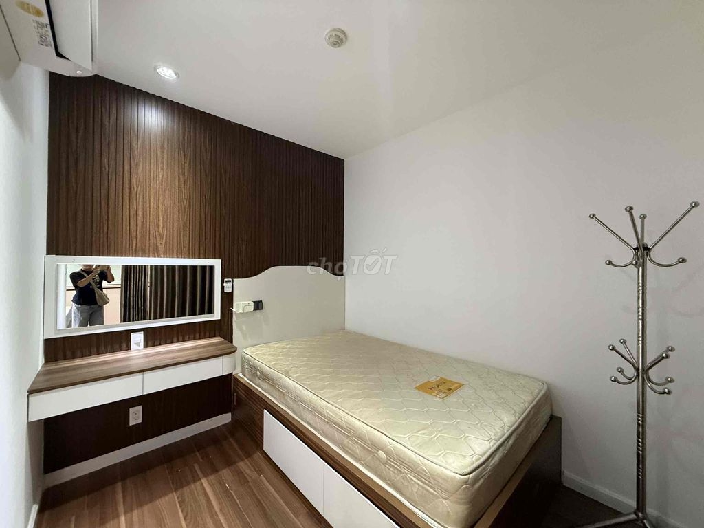 The apartment near the airport entered the beautiful house of furniture.