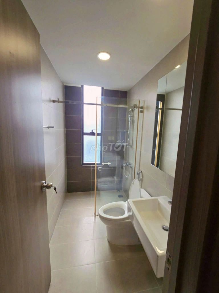 The Cộng Hòa Garden-2 apartment is 74 meters. The full house, 14.5 million a month.