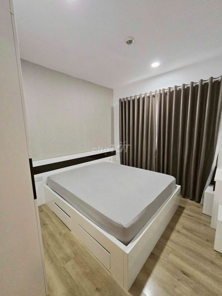 The Cộng Hòa Garden-2 apartment is 74 meters. The full house, 14.5 million a month.