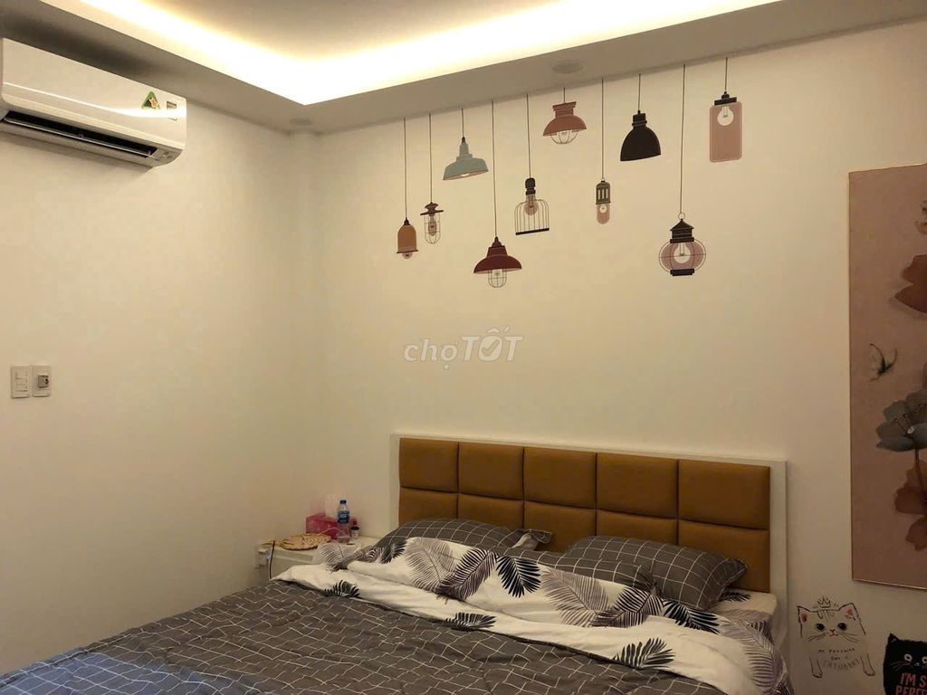 Đặng Văn Ngữ-Phú Nhuận apartment rents 1 p to sleep at 10 million a month.