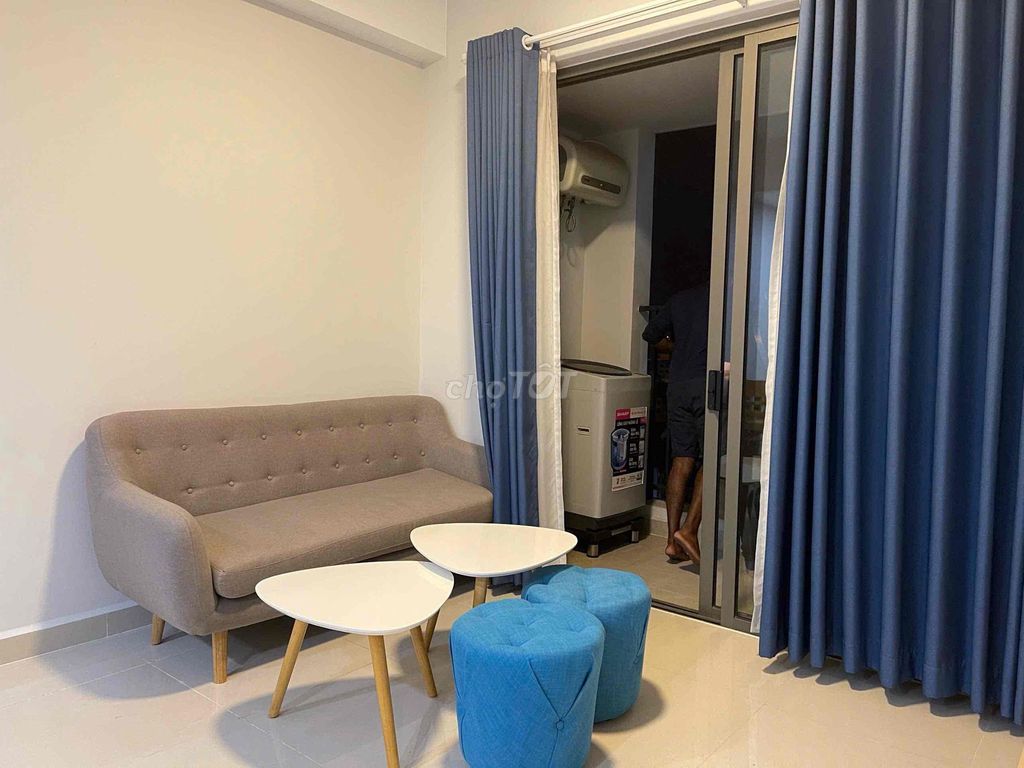 Rent Botanica Premier apartment. Two bedrooms. 55m2 toilets near the park.