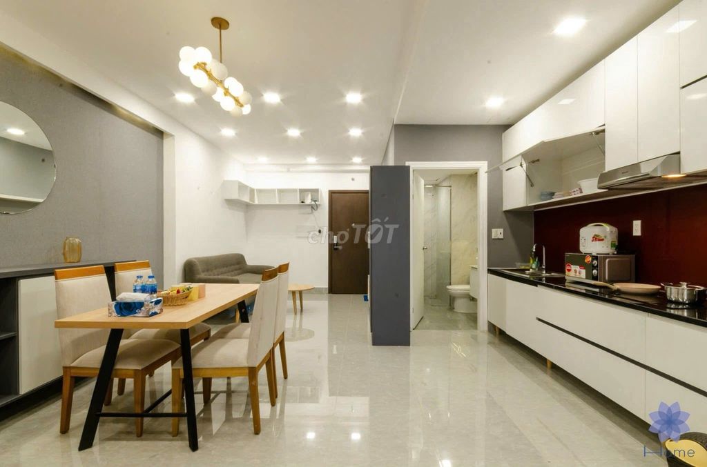 Supertel officetel only 10 million Botanica Premier near the airport.