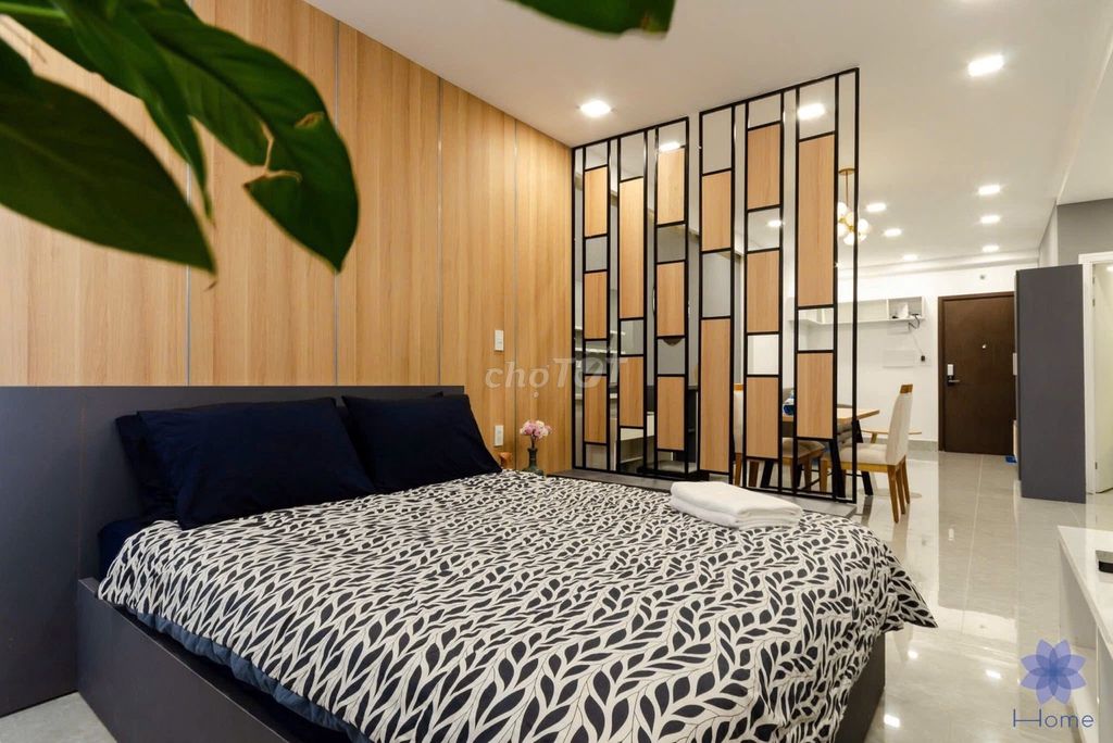 Supertel officetel only 10 million Botanica Premier near the airport.