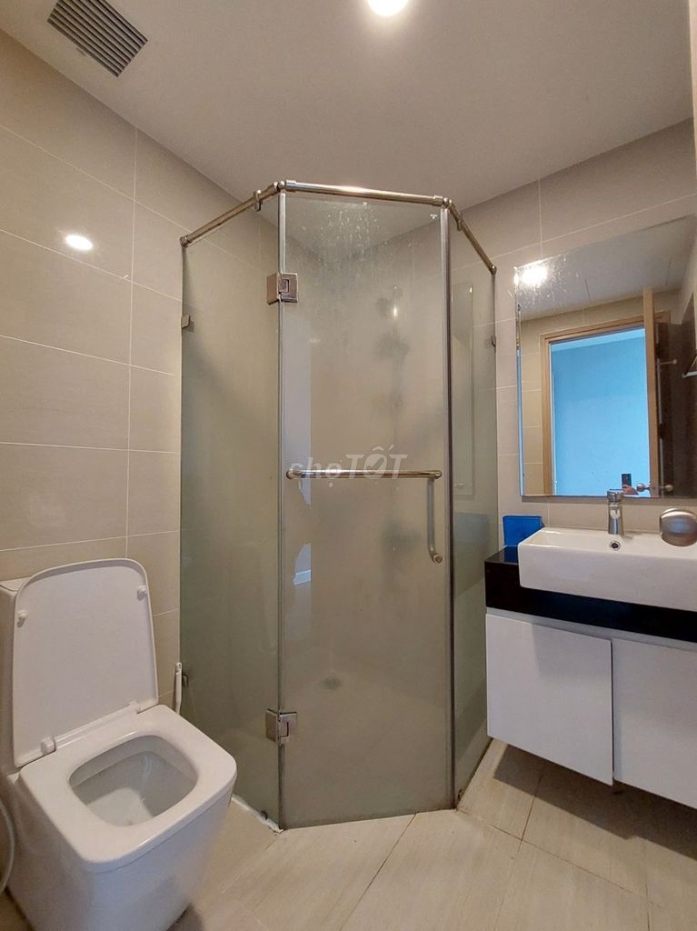 Golden Mansion Novaland apartment at 55m2 airport full of 15 million comforts