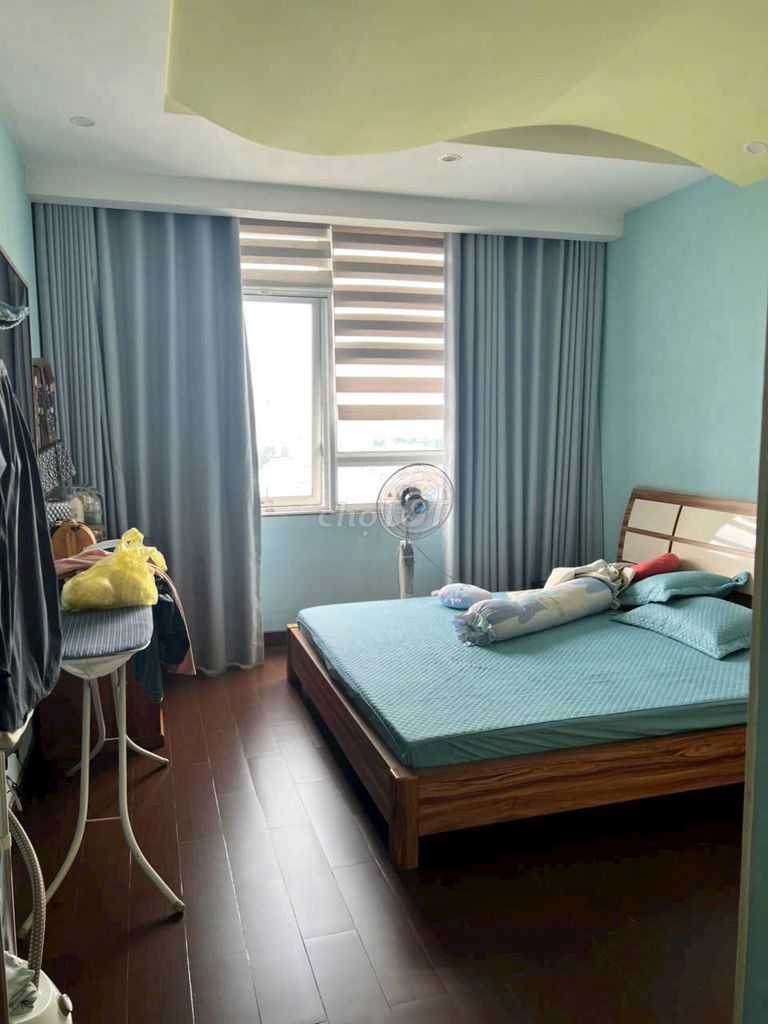 The apartment is 53 m-two-the-Zq0. Ten million, interior.