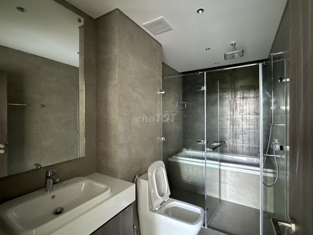 Rent two bedrooms 96 meters2 Diamond Century ntcb 16 million per month.