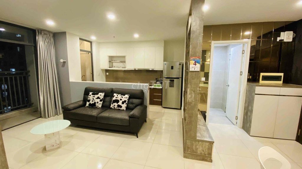 Rent Central Premium apartment. Two bedrooms. 78 M2 full interior.