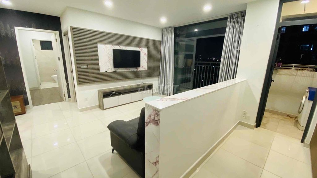 Rent Central Premium apartment. Two bedrooms. 78 M2 full interior.