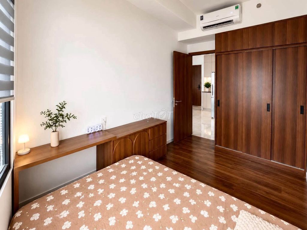 Rent Võ Văn Kiệt 80 meters 2 bedrooms 2 Full Highland toilets