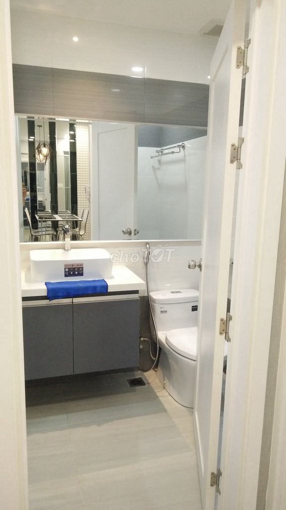 Rent the apartment. One bedroom. One bathroom. 50 meters.