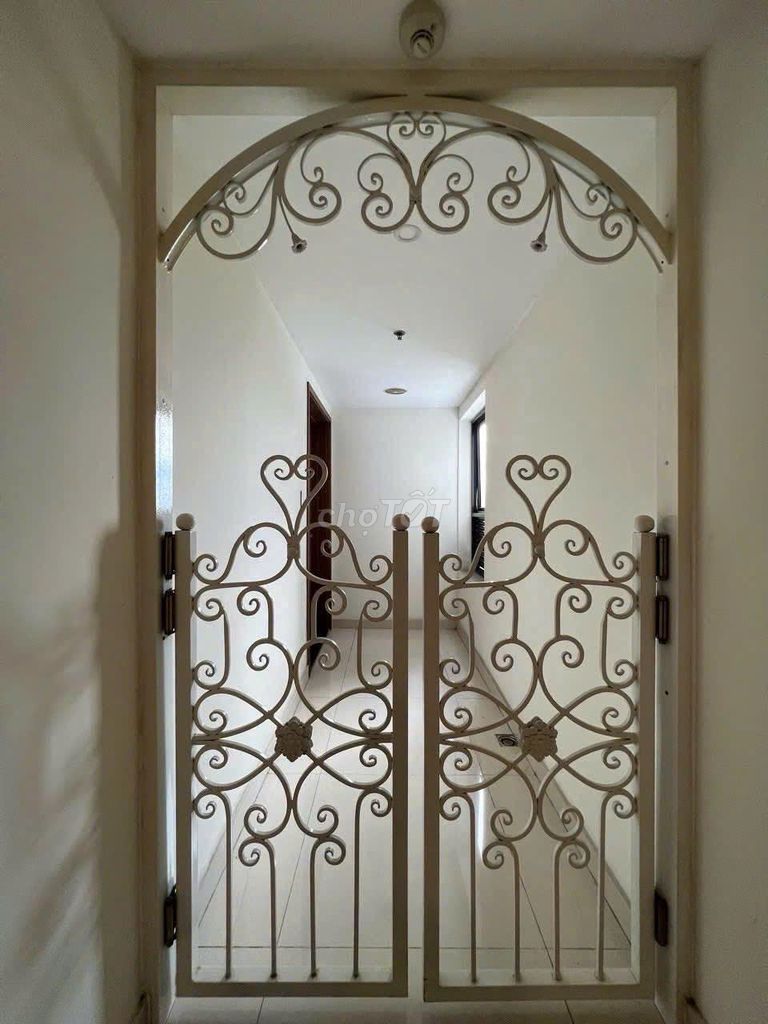 New City 3 bedrooms The Beauty View Corner - 133 meters - 240 basic loss - 23 million a month