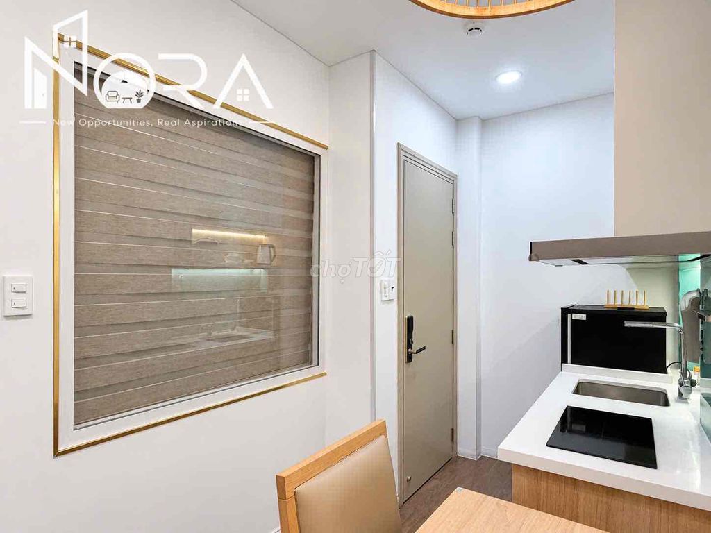 The new service apartment is 100%, the Home of Seven, near Tân Định Church.