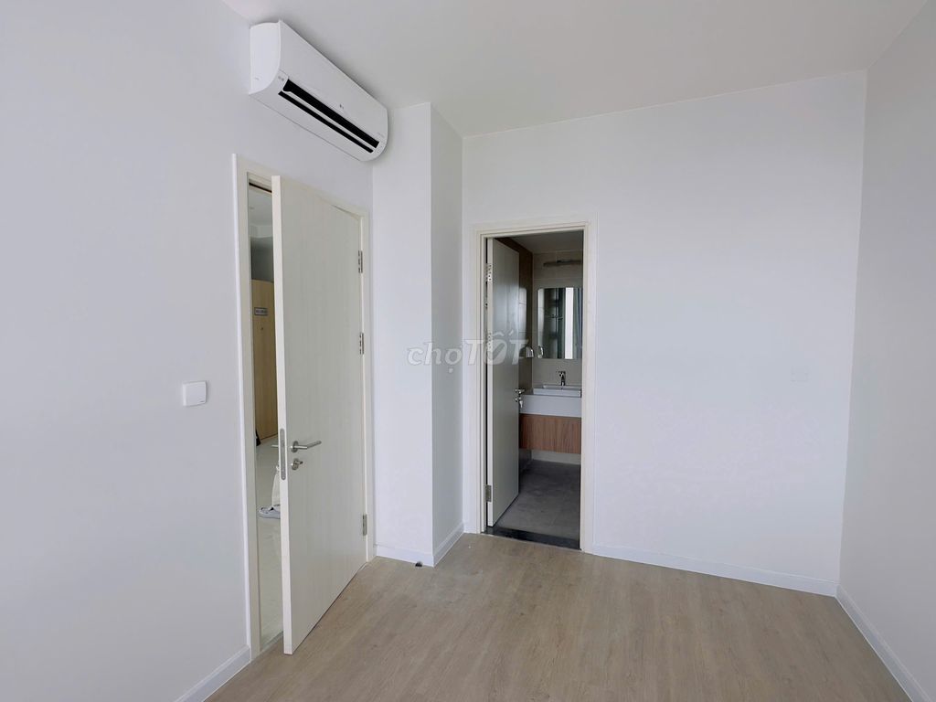 Rent two bedrooms, two toilets: Cold machines, kitchens, hot water, curtains for 13.5 million.