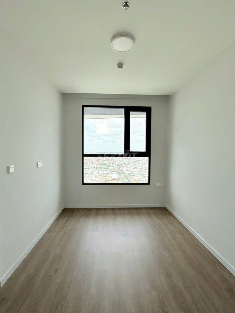 Rent two bedrooms, two toilets: Cold machines, kitchens, hot water, curtains for 13.5 million.