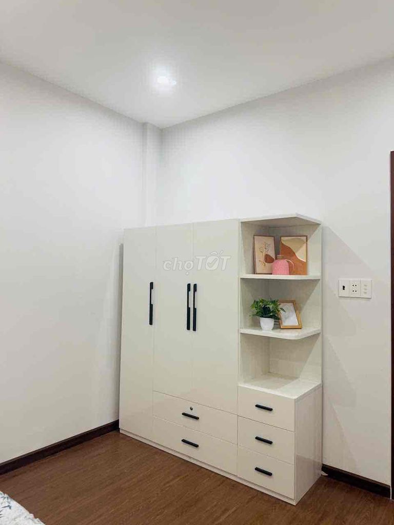 apartment 548 Phạm Văn Đồng 2 bedroom 2 A 70-foot-wide toilet