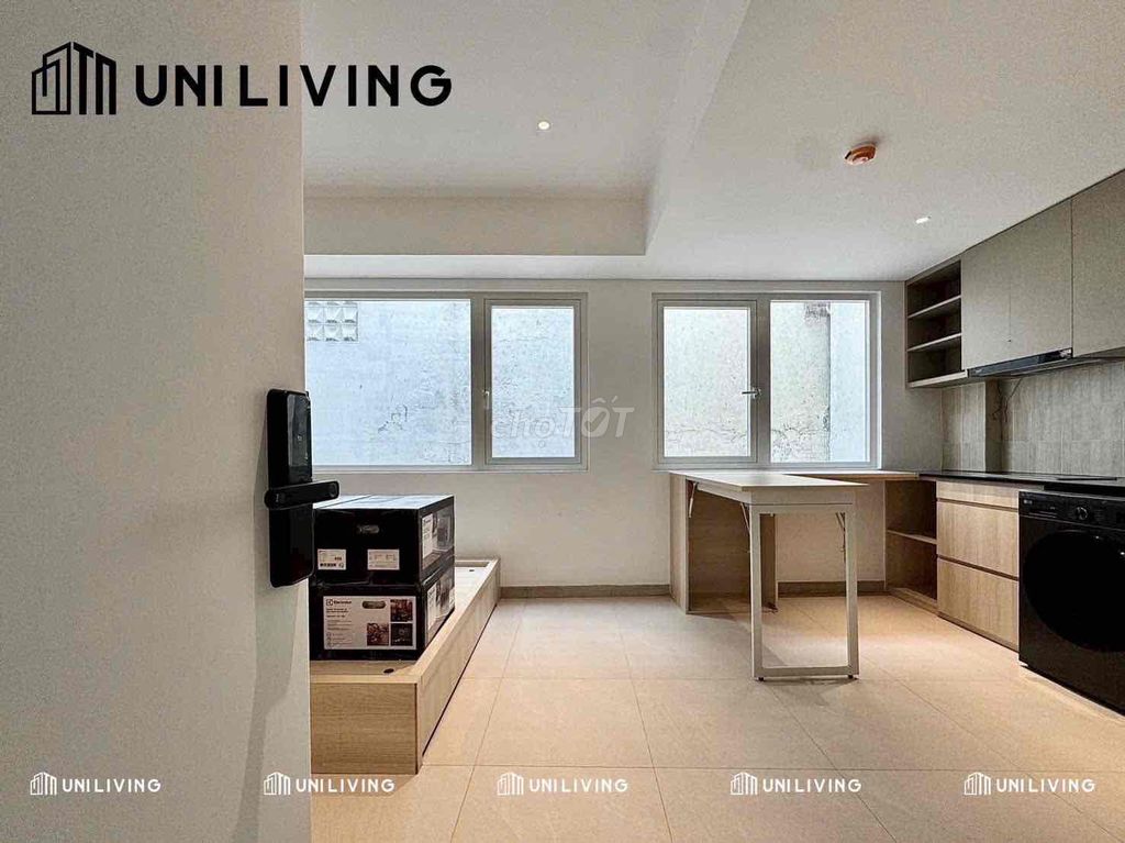 Rent a new studio full interior downtown in the 10th.