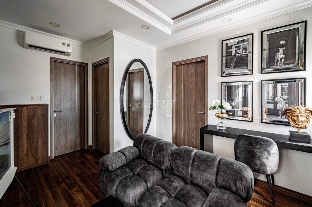 Two garden bedrooms, right into the Swiss CJC, Seven Kings, five ps through the 10th.