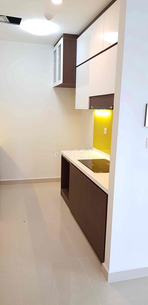 Rent the apartment three bedrooms. Full bathroom Sunrise Riverside. Just 17 million in District 7