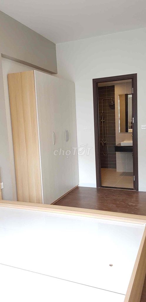 Rent the apartment three bedrooms. Full bathroom Sunrise Riverside. Just 17 million in District 7