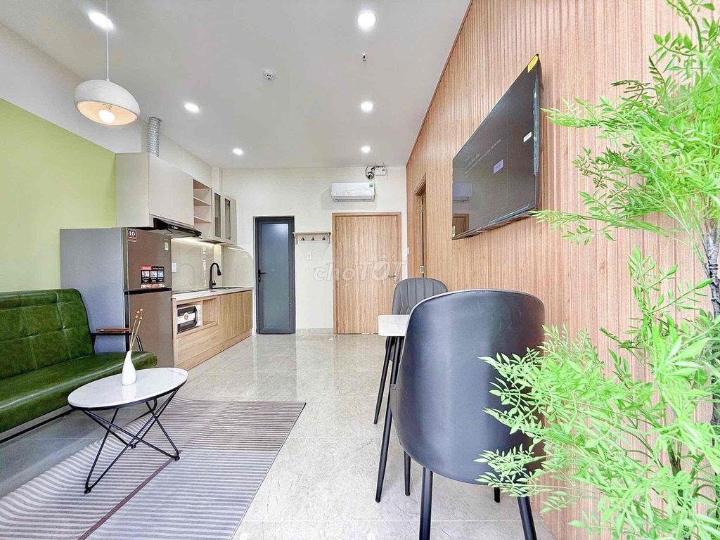 A high-end bedroom at Tan Son Nhut Airport, CVFF, Swiss Imperial Court.
