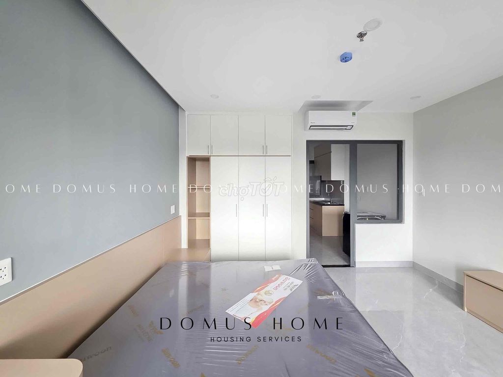 A super-salt new balcony bedroom 100 percent right in District 7