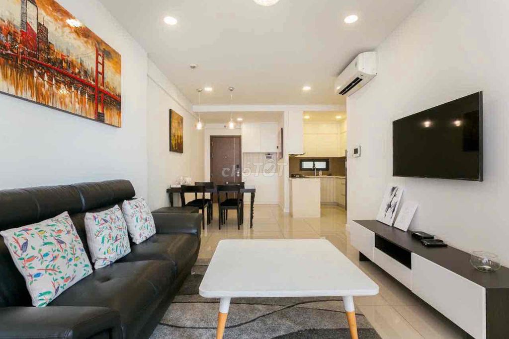 icon 56 district 4-- renting 3 bedrooms 2 ENCOM toilets 25 million a month.
