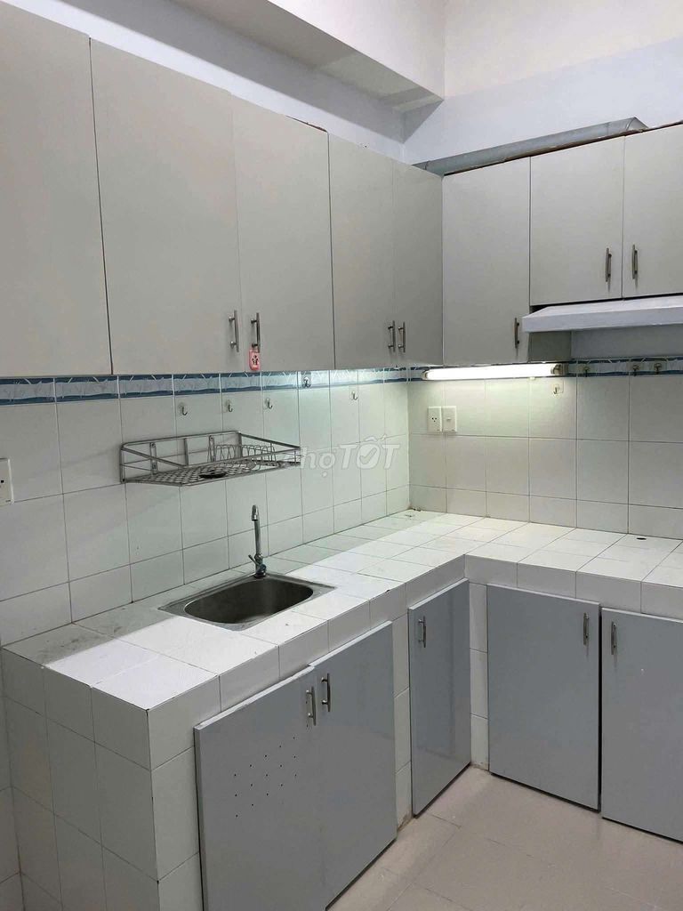 - share one bedroom in two bedrooms.