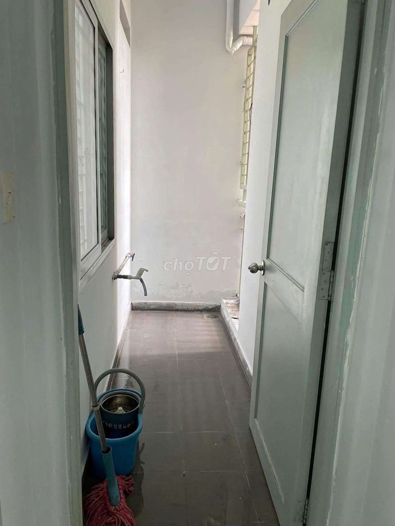 - share one bedroom in two bedrooms.