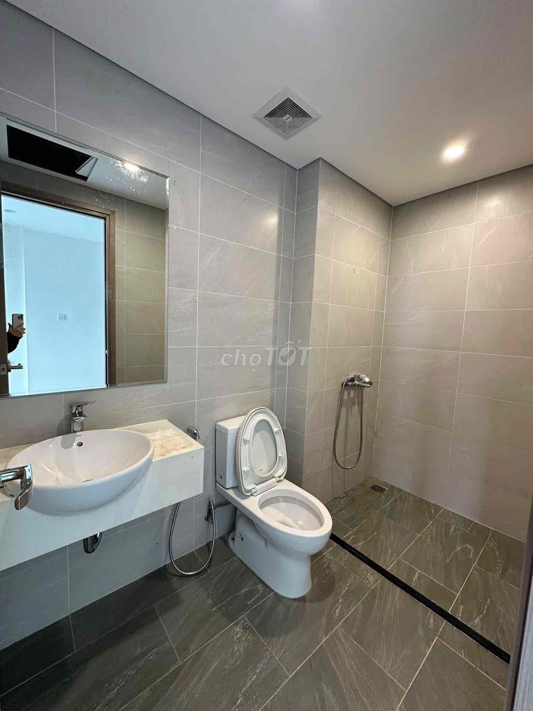 Free studio/ kitchen