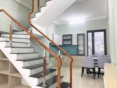 Need to rent an alley house.