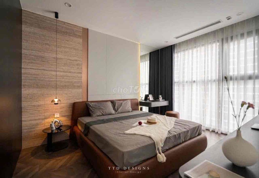 We'll rent out the Vinhomes Grand Park bedroom.