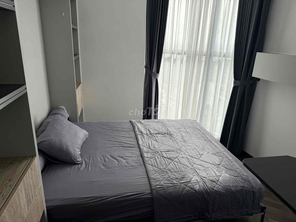 We'll rent out the Vinhomes Grand Park bedroom.