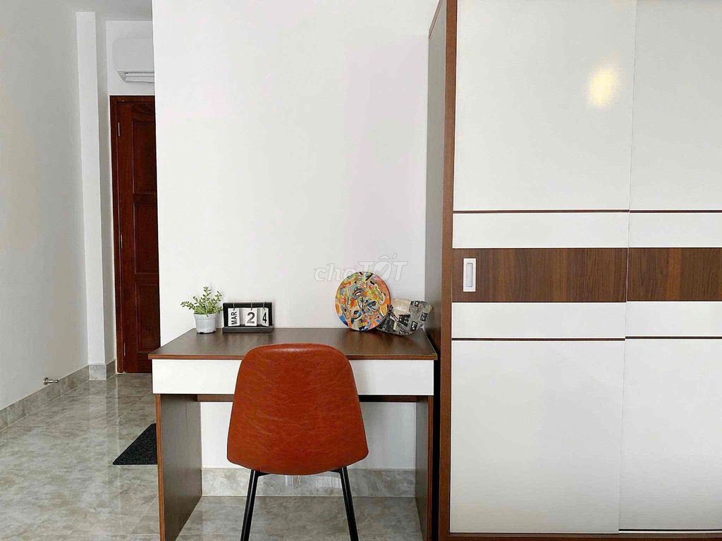 Rent apartment 40 meters Hoàng Hoa Thám Bình Thạnh near the County Bridge.