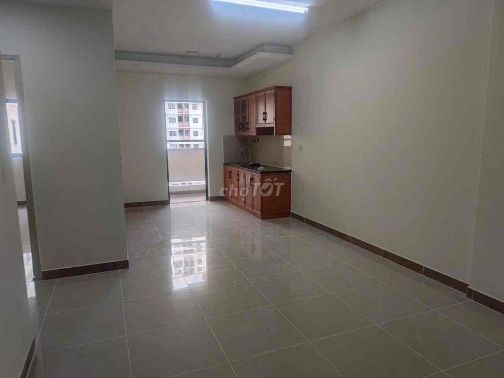 Rent the District of 7 67 M2,2 bedrooms, 2 toilets plus empty houses painted 8 million.