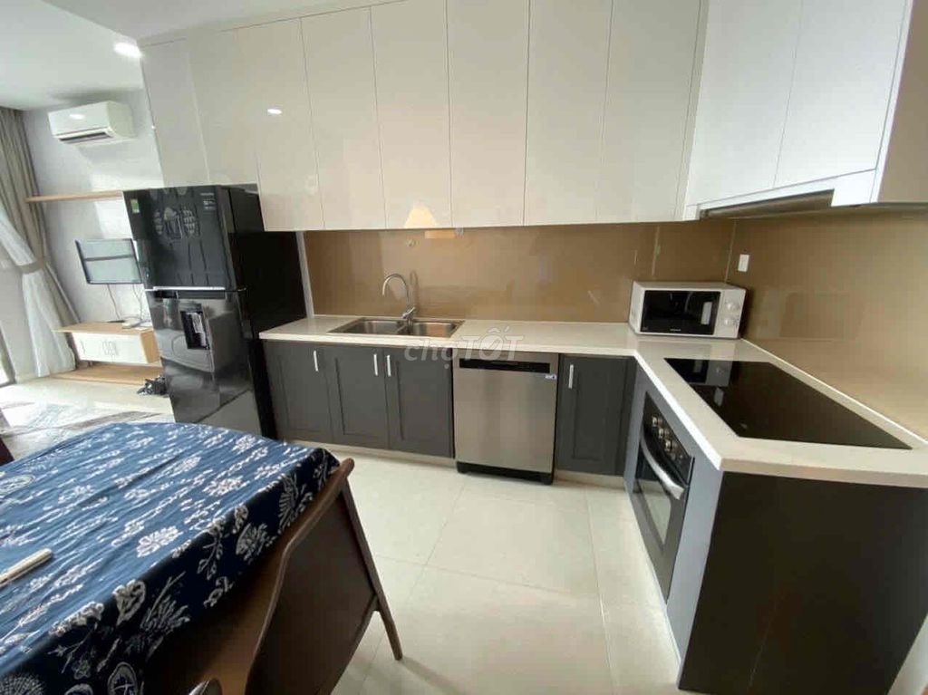 Masteri Millennium apartment 2 bedroom 65 meters 2
