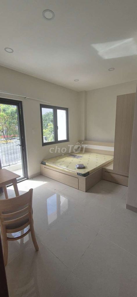 4 million and 3 rooms in the new interior.