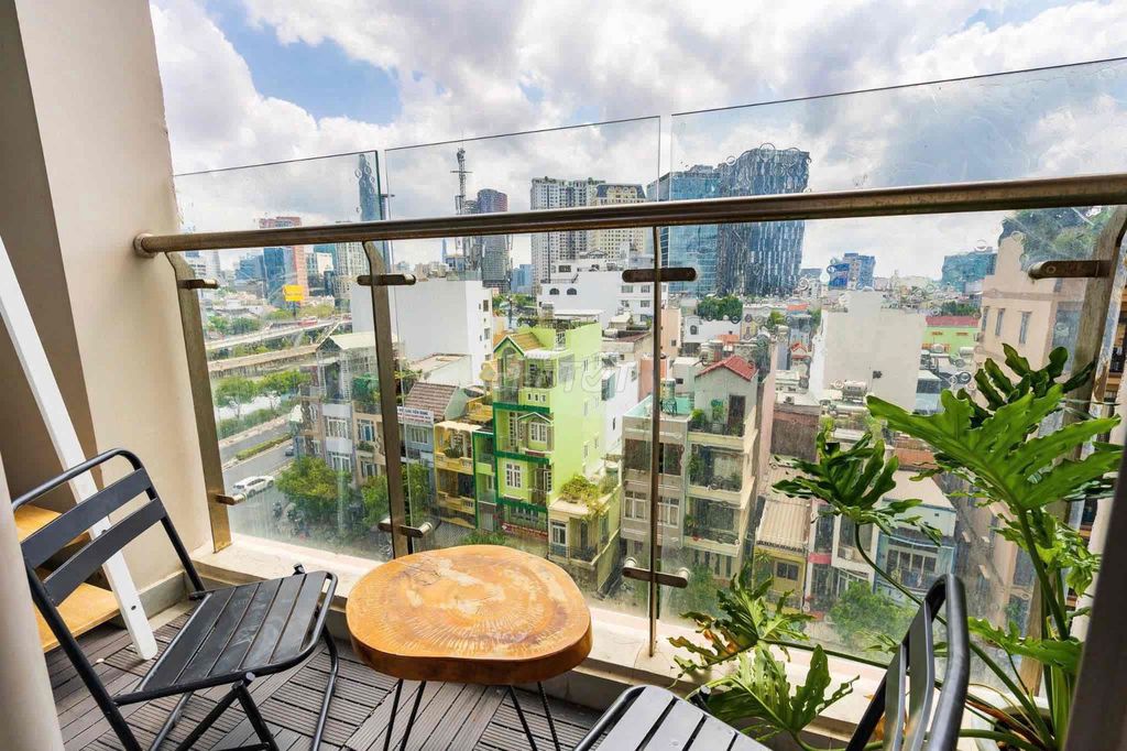 Masteri Millennium apartment with balcony.