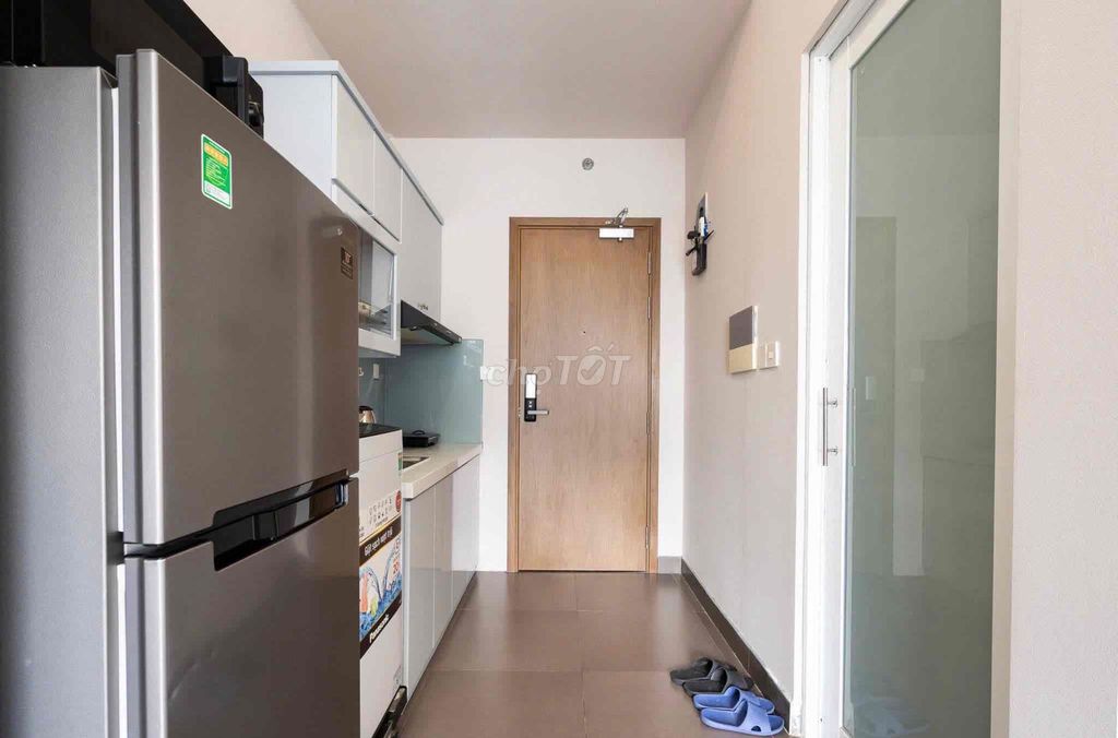 Masteri Millennium apartment with balcony.