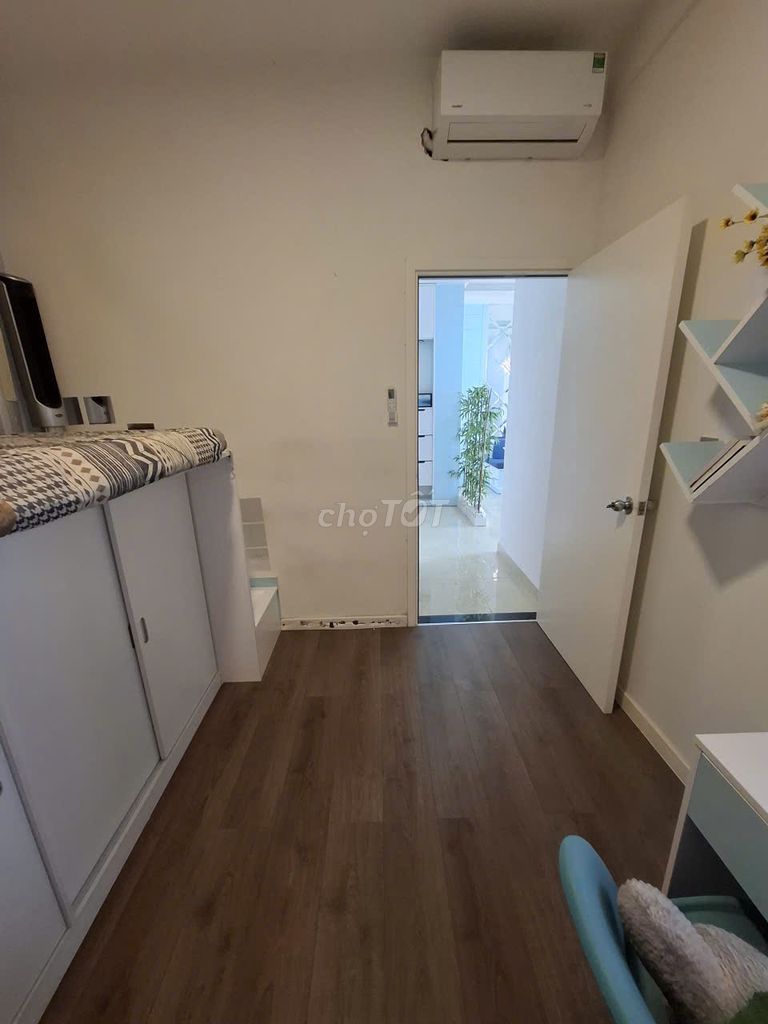 Rent LuxGarden District 7- two high-rise bedrooms with a garden.